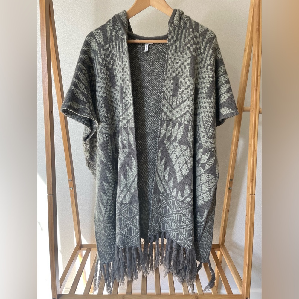 NEW Women’s Hooded Knit Shawl by Rip Curl